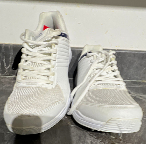 Slazenger series spike - v,